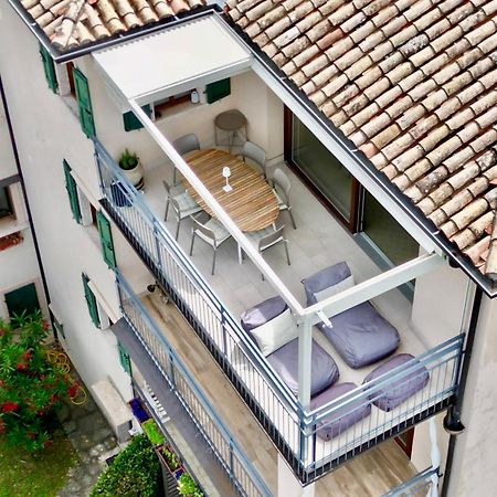 Casa Prima Vista Apartment Torri Del Benaco Bagian luar foto