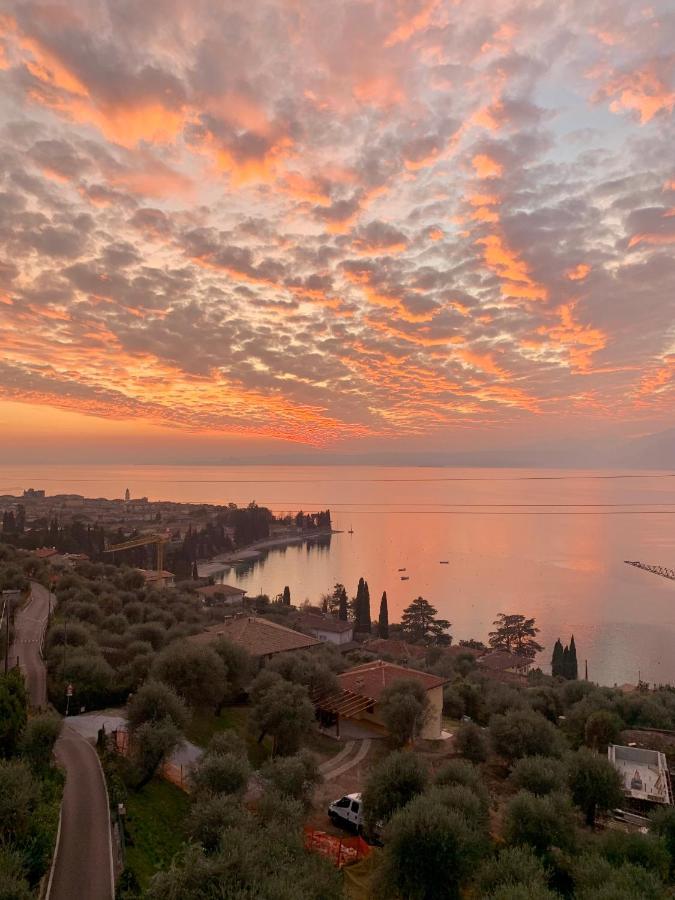 Casa Prima Vista Apartment Torri Del Benaco Bagian luar foto