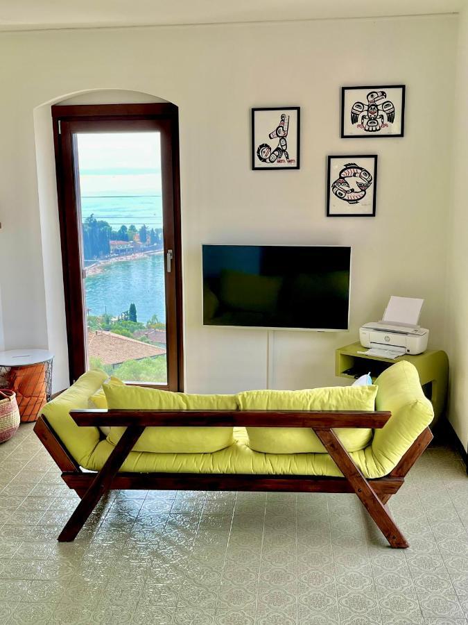 Casa Prima Vista Apartment Torri Del Benaco Bagian luar foto