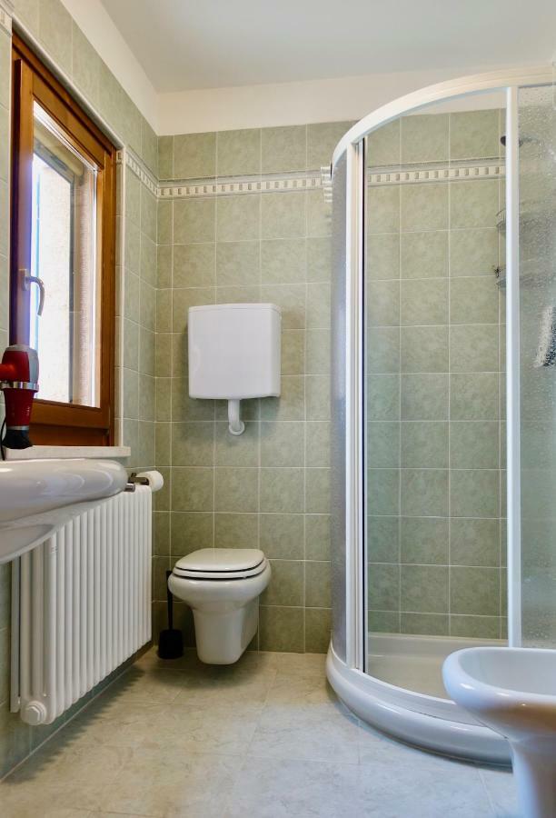 Casa Prima Vista Apartment Torri Del Benaco Bagian luar foto