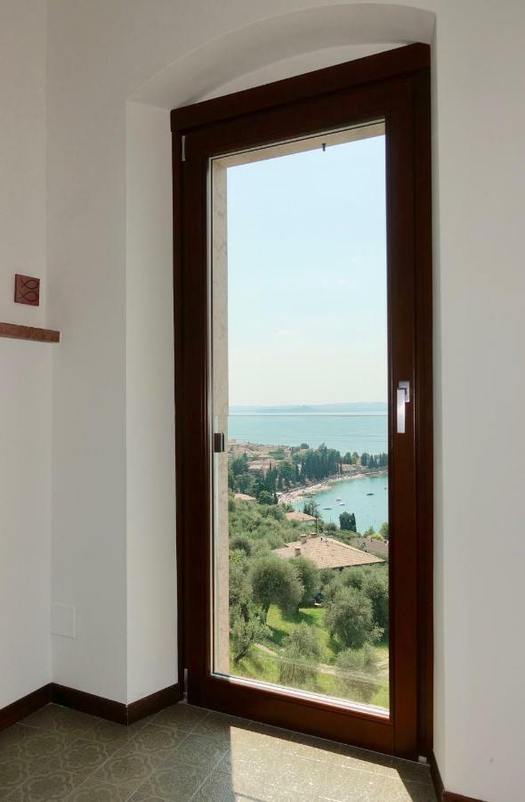 Casa Prima Vista Apartment Torri Del Benaco Bagian luar foto